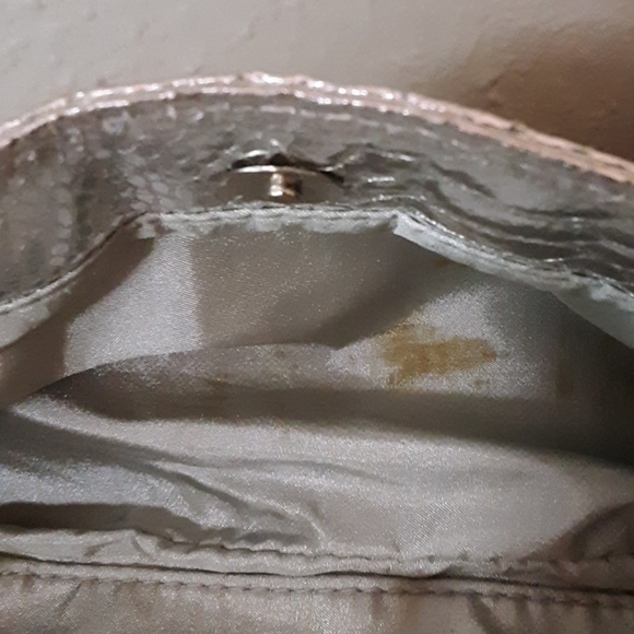 SNAKESKIN EMBOSSED CLUTCH BAG EUC - Picture 5 of 6